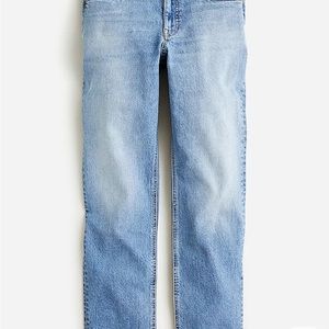 J.Crew Mid Rise 90’s Classic Straight Jean in Hiker Wash Size 32